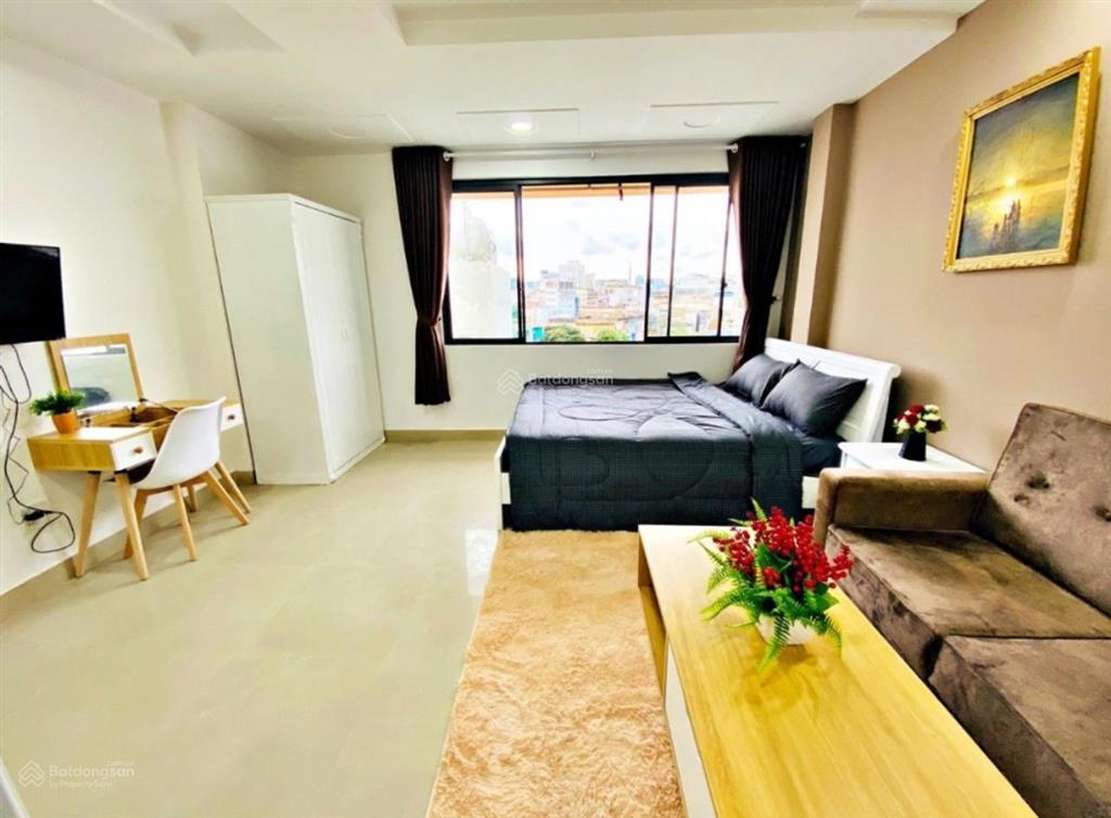 Phòng cửa sổ 30m2 full nội thất 40 trần quang diệu, q3