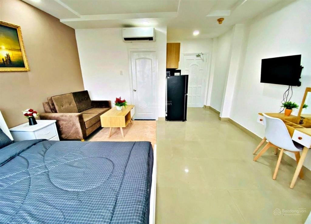 Phòng cửa sổ 30m2 full nội thất 40 trần quang diệu, q3