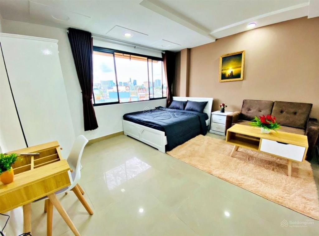 Phòng cửa sổ 30m2 full nội thất 40 trần quang diệu, q3