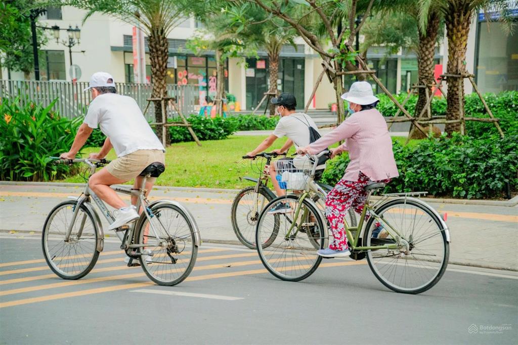 Bán gấp căn 2pn 60m² đẹp nhất phân khu glory heights hướng đn view đối diện nội khu giá 3,68 tỷ btp