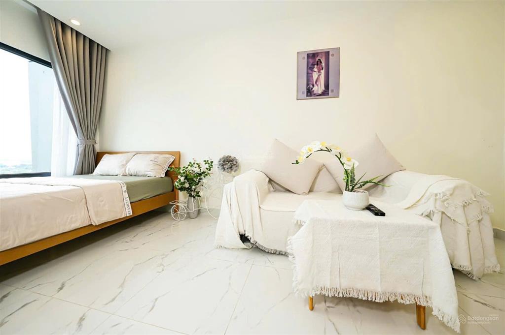 Bán căn hộ studio full nội thất đang có hợp đồng thuê | phù hợp đầu tư giá 2,12 bao hết thuế phí !