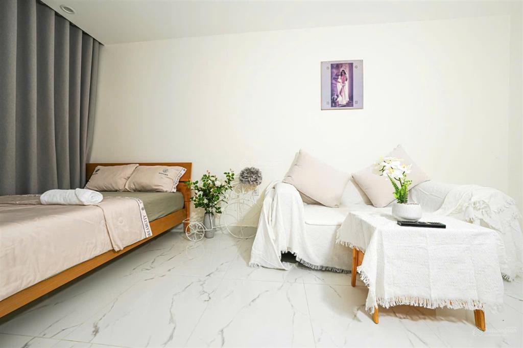 Bán căn hộ studio full nội thất đang có hợp đồng thuê | phù hợp đầu tư giá 2,12 bao hết thuế phí !
