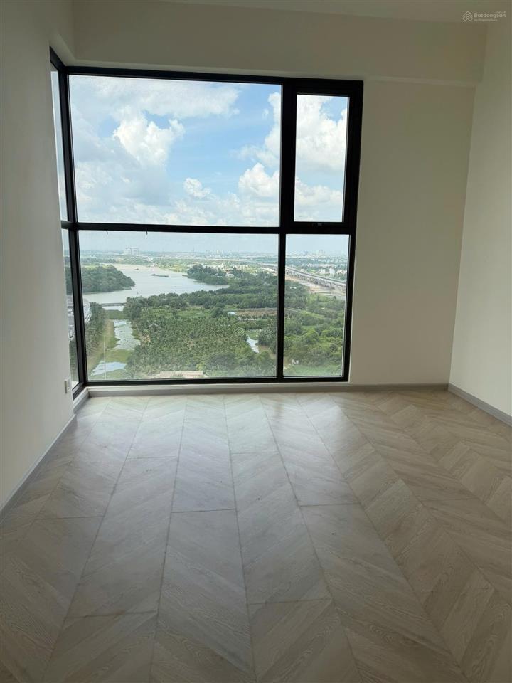 Cắt lỗ ~1,8 tỷ bán gấp 2pn 74m2 lumiere boulevard nhà mới 100% view sông mát mẻ | giá 5,1 tỷ all in