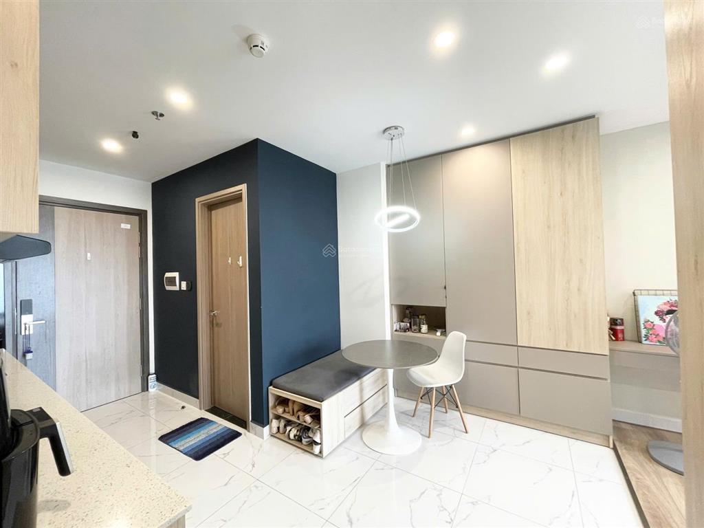 Bán studio diện tích lớn 37m2 phân khu mới | thanh khoản tốt  sẵn sổ hồng  giá bán 2,2 tỷ all in
