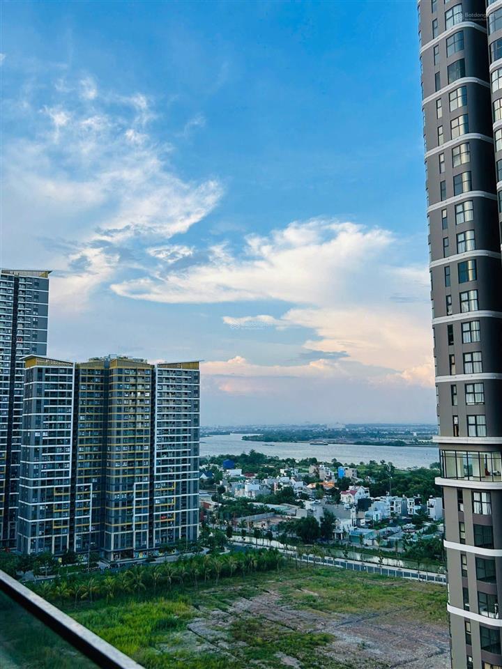 Cắt lỗ 1 tỷ  bán gấp 2pn căn góc 80m2 view nội khu, sông | sẵn hđ thuê 2 năm  giá 5,8 tỷ bao hết
