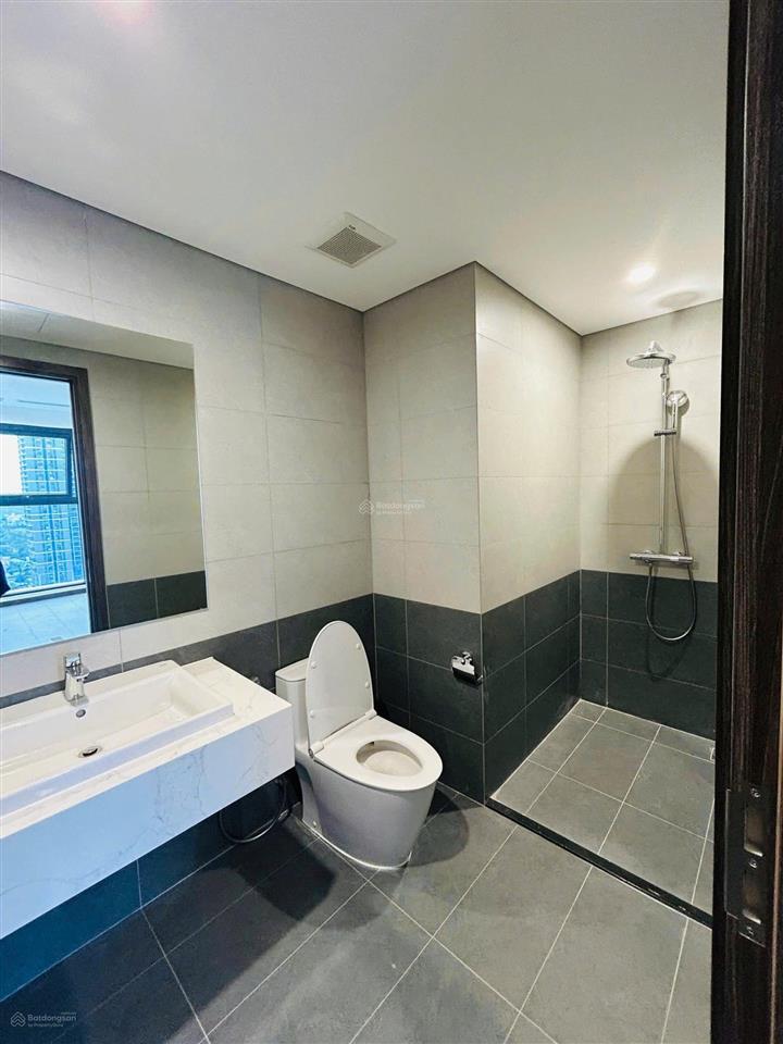 Cắt lỗ 1 tỷ  bán gấp 2pn căn góc 80m2 view nội khu, sông | sẵn hđ thuê 2 năm  giá 5,8 tỷ bao hết