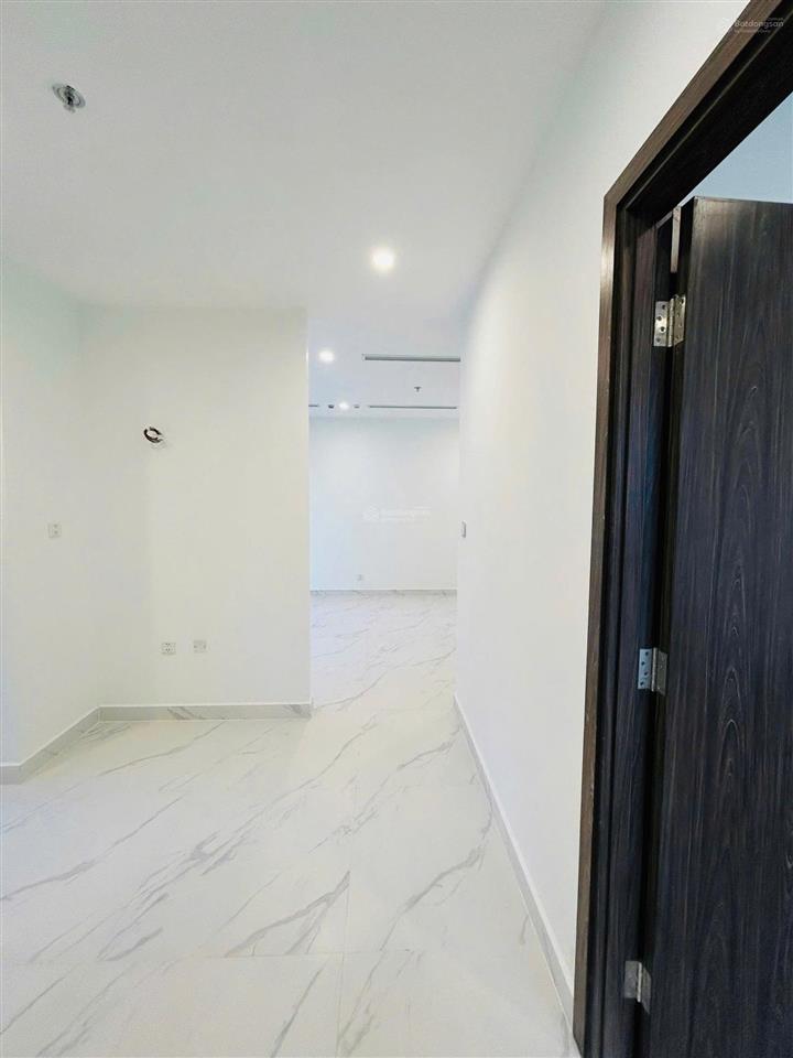 Cắt lỗ 1 tỷ  bán gấp 2pn căn góc 80m2 view nội khu, sông | sẵn hđ thuê 2 năm  giá 5,8 tỷ bao hết