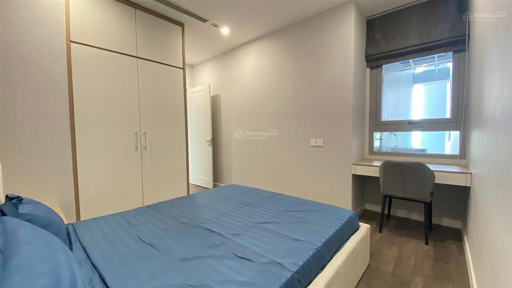 Chính chủ cần bán căn hộ 3pn dự án chung cư kosmo tây hồ tầng đẹp view hồ tây thoáng mát quanh năm