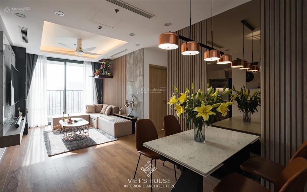 Chính chủ cần bán căn hộ 3pn dự án chung cư kosmo tây hồ tầng đẹp view hồ tây thoáng mát quanh năm