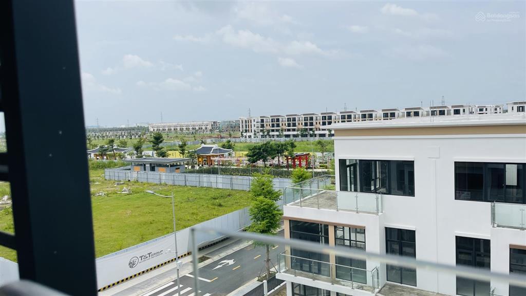 Nhà phố 2 mặt view (120m2  5,450 tỷ).  0961 575 ***