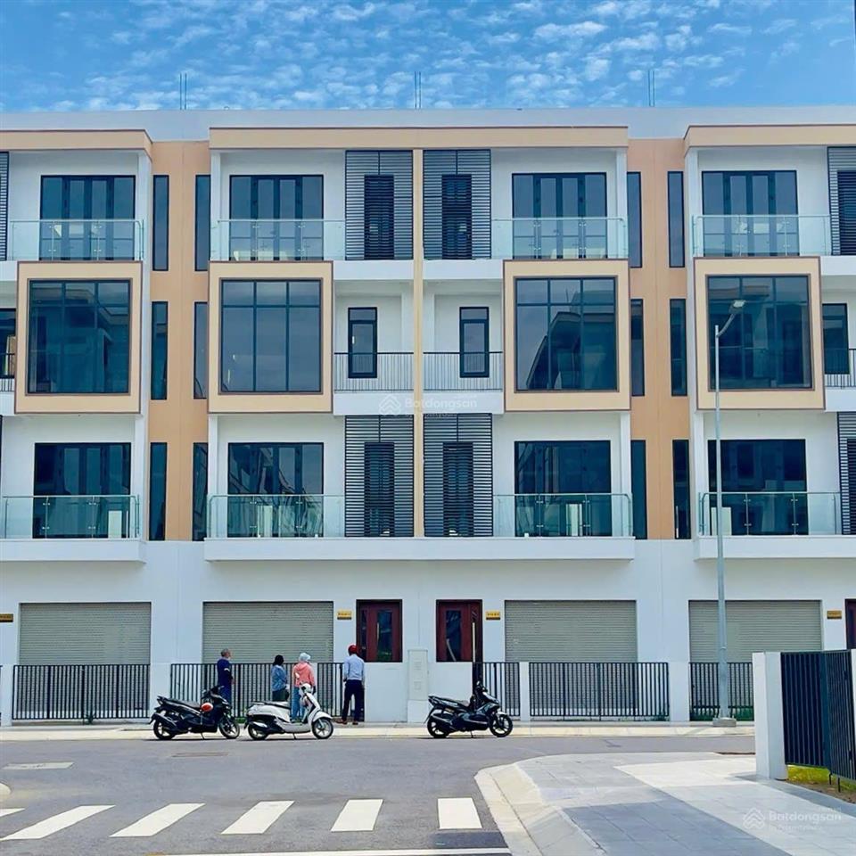 Nhà phố 2 mặt view (120m2  5,450 tỷ).  0961 575 ***