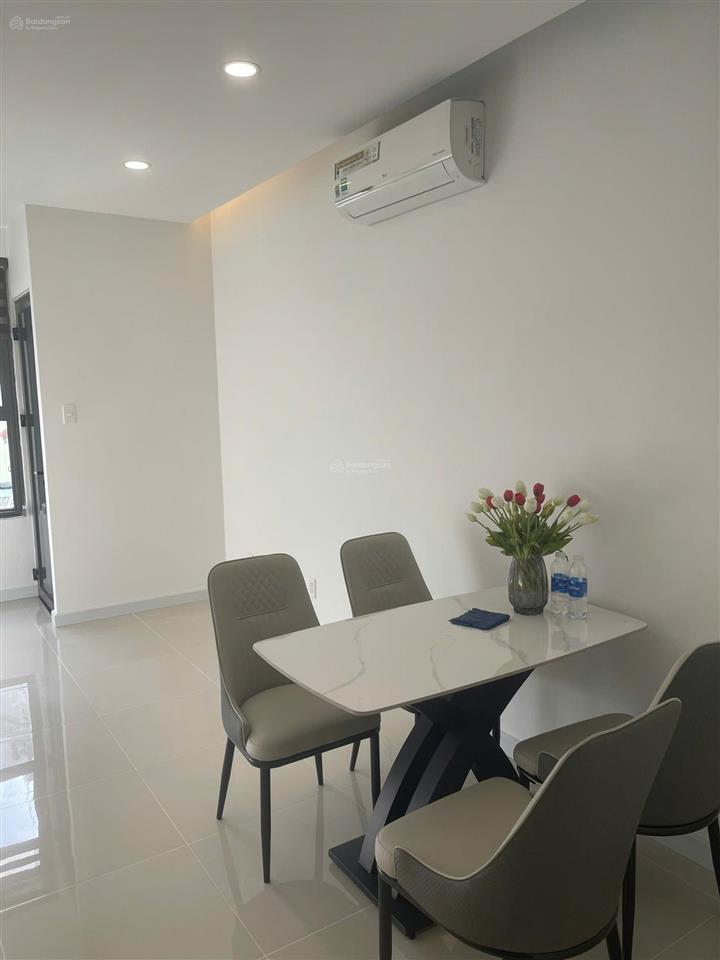 Bán chcc officetel kingston residence, sổ hồng, dt 26,2m2, 1wc, giá 2tỷ980,  0906 101 *** vinh