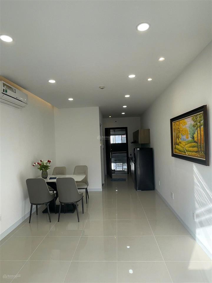 Bán chcc officetel kingston residence, sổ hồng, dt 26,2m2, 1wc, giá 2tỷ980,  0906 101 *** vinh