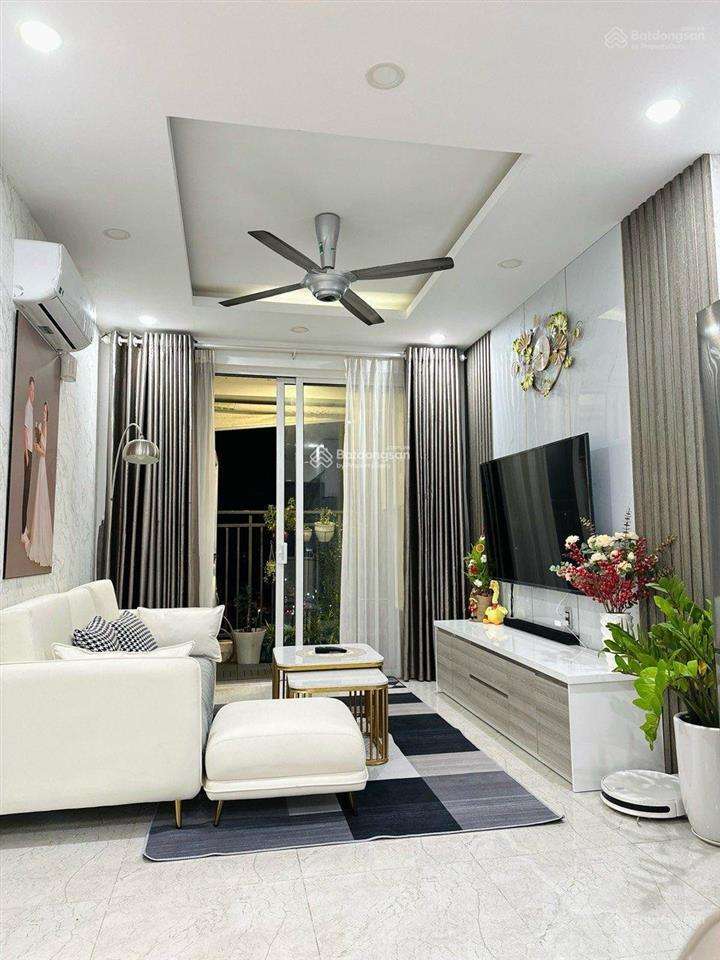 Bán chcc kingston residence  phú nhuận. dt 80m2, 2pn, 2wc. giá 6.8 tỷ.  0906 101 *** vinh