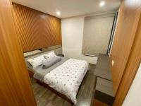 Cho thuê chung cư lucky, quận 6, dt 75m2, 2pn, 2wc, nhà đẹp, giá 13tr,  0906 101 *** vinh