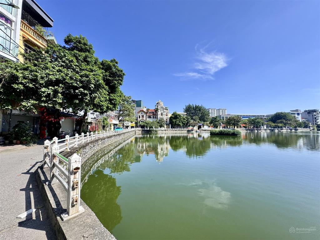 Bán nhà 7 tầng thang máy mặt hồ 2 bồ đề, long biên