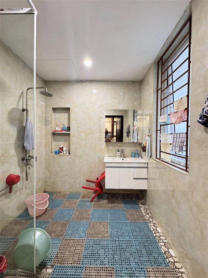 Phân lô 3 ô tô tránh nhau, vỉa hè hai bên, nhà đẹp, đón đầu cầu trần hưng đạo, tiện ích xung quanh