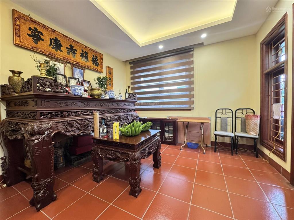 Phân lô 3 ô tô tránh nhau, vỉa hè hai bên, nhà đẹp, đón đầu cầu trần hưng đạo, tiện ích xung quanh