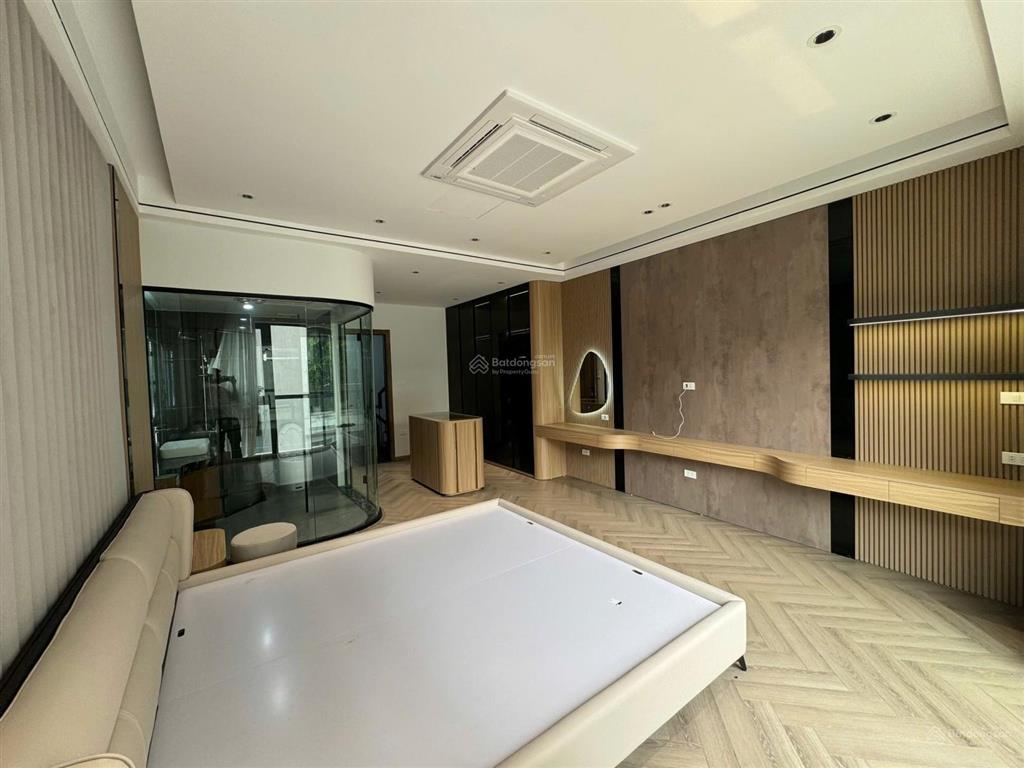 Siêu phẩm 7 tầng thang máy  phân lô tư đình  trung tâm long biên