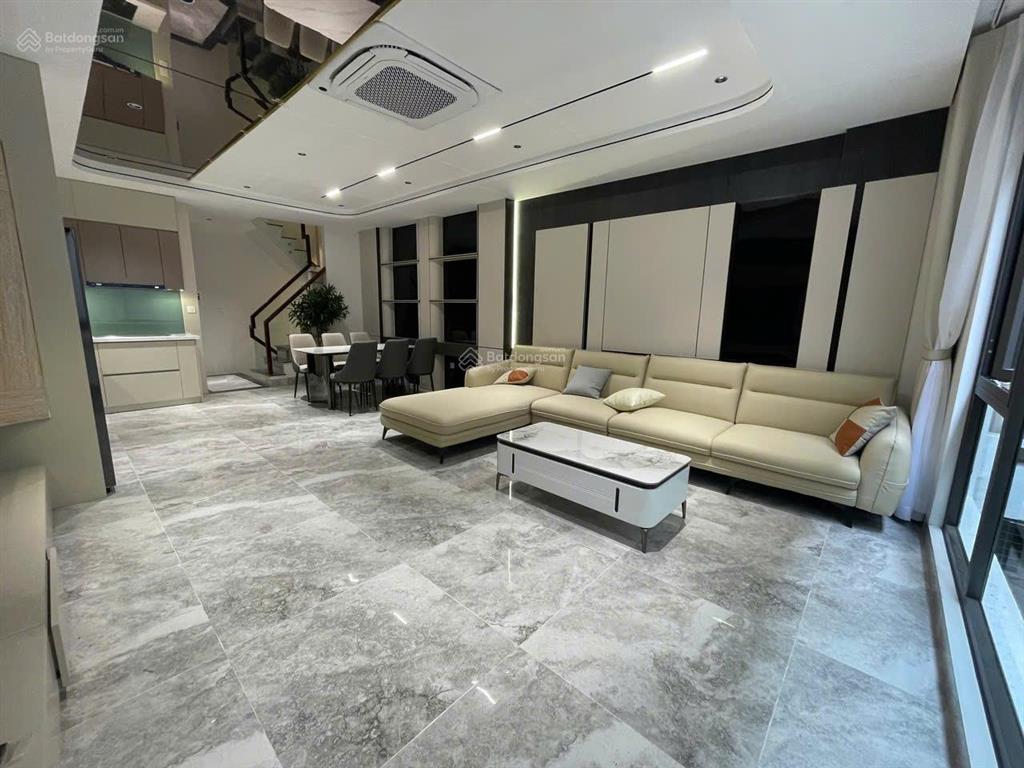 Cực hiếm! nhà 7 tầng thang máy nguyễn văn cừ  mặt tiền 5m  ô tô vào nhà