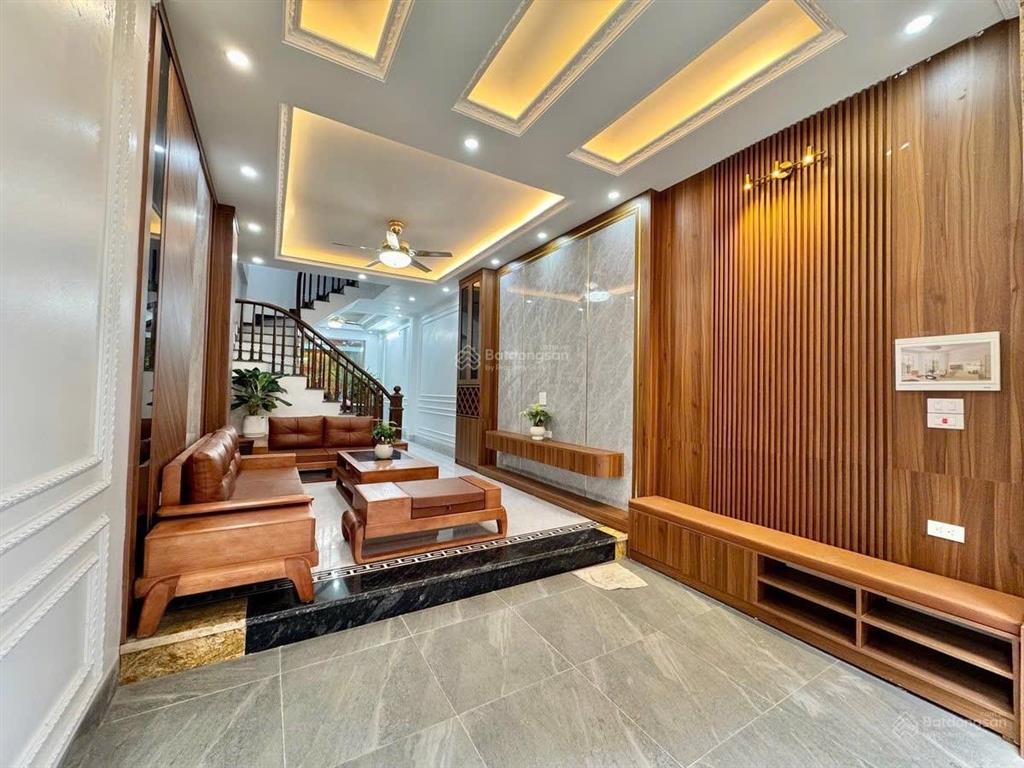 Hiếm! nhà 5 tầng mới  ngõ thông hồng tiến  cách bv tâm anh vài bước chân