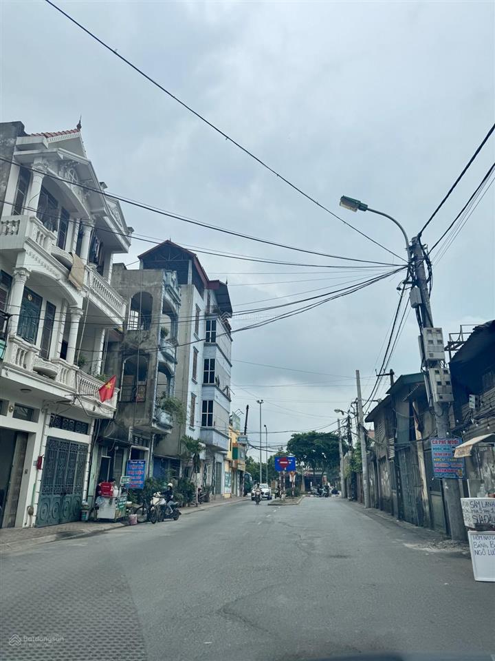 Đầu tư chia 3 lô đẹp  gia lâm  mặt tiền 16m  ngõ ô tô tránh  giá chỉ nhỉnh 9 tỷ