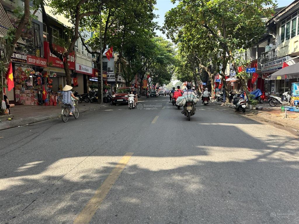 Bán nhà mặt phố ngọc lâm, quận long biên, vị trí trung tâm, kinh doanh đỉnh, giá tốt, 58m2, 20 tỷ