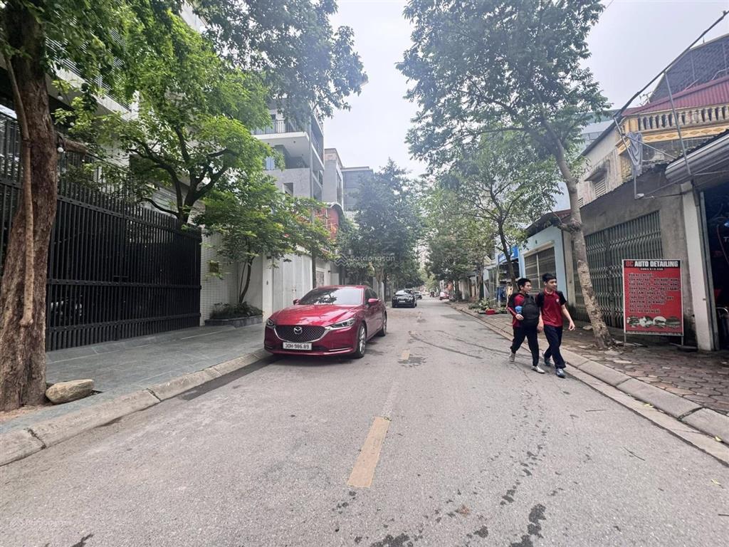 Nếu bạn đang tìm một tòa nhà mặt phố làm văn phòng, hai mặt tiền tại long biên, ib thúy nhé.