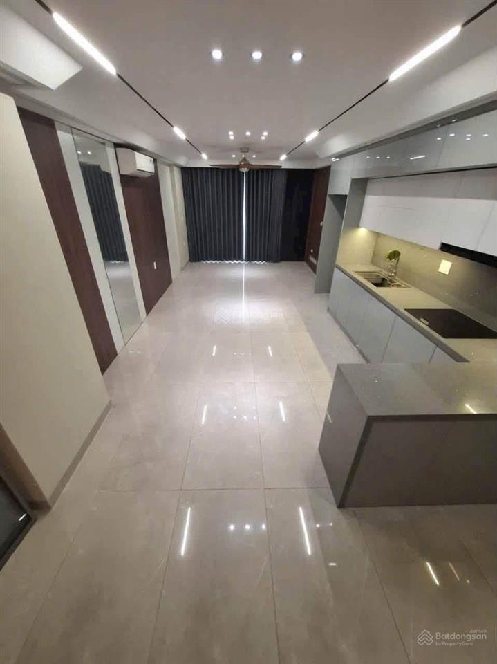 Bán nhà mặt tiền phố hồng tiến, 50m2, nhỉnh 13 tỷ, ngõ ô tô thông