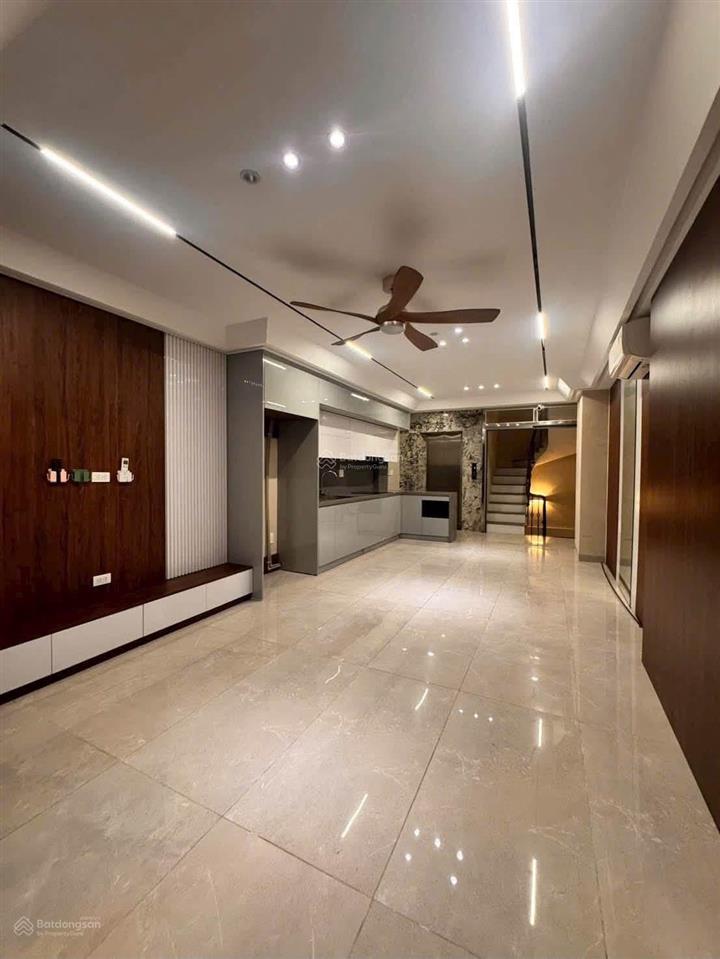 Bán nhà mặt tiền phố hồng tiến, 50m2, nhỉnh 13 tỷ, ngõ ô tô thông