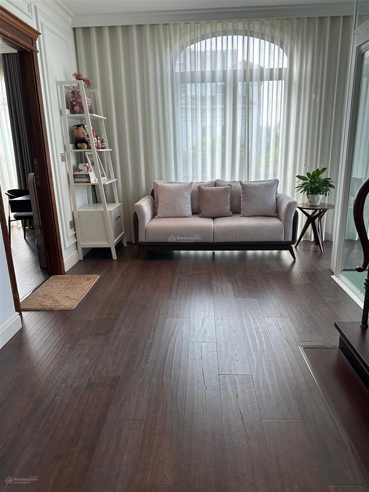 Giảm sốc 20 tỷ, cần bán nhanh căn biệt thự sài đồng, long biên, 180m2, giá siêu hời 46 tỷ