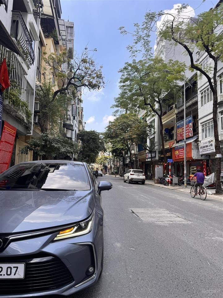 Bán tòa nhà mặt phố thụy khuê tây hồ, 185m, mt 6m, 4 tầng, đang cho thuê, giá 80 tỷ.