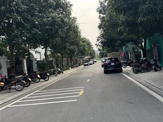 Chủ cần tiền giảm hơn 20 tỷ để bán nhanh căn biệt thự sài đồng siêu đẹp, giá đầu tư.
