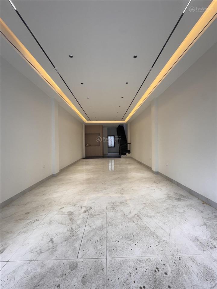 Bán nhà riêng tại tư đình, 17 tỷ, 75 m2, 4pn, 5wc, giá tốt!