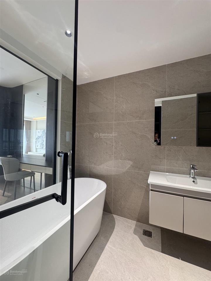 Bán nhà riêng tại tư đình, 17 tỷ, 75 m2, 4pn, 5wc, giá tốt!