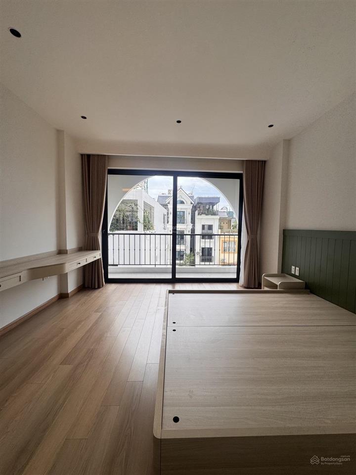 Bán nhà riêng tại tư đình, 17 tỷ, 75 m2, 4pn, 5wc, giá tốt!