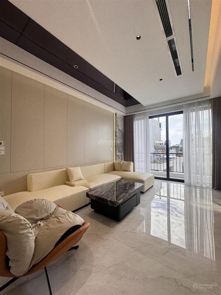 Bán nhà riêng tại tư đình, 17 tỷ, 75 m2, 4pn, 5wc, giá tốt!