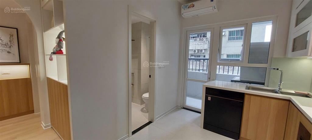 Chính chủ bán chung cư hà đông, 68 m2, 2 ngủ 2 wc, phòng khách rộng, nội thất xịn, sổ đỏ, 4.76 tỷ