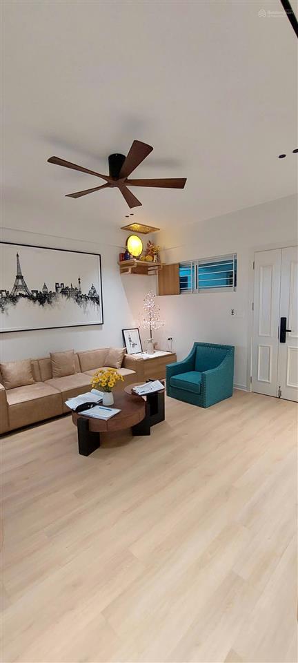 Chính chủ bán chung cư hà đông, 68 m2, 2 ngủ 2 wc, phòng khách rộng, nội thất xịn, sổ đỏ, 4.76 tỷ