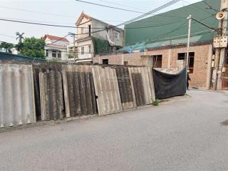 Bán đất kiêu kỵ lô góc 125 m2, mặt tiền rộng, đường ô tô tránh, giá chỉ 85 triệu/m2