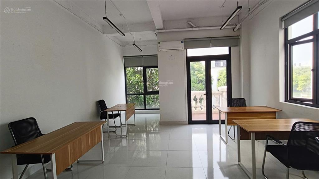 Cho thuê chỗ ngồi linh hoạt/chỗ ngồi cố định, văn phòng chia sẻ, giá trọn gói chỉ 1.700.000 đ