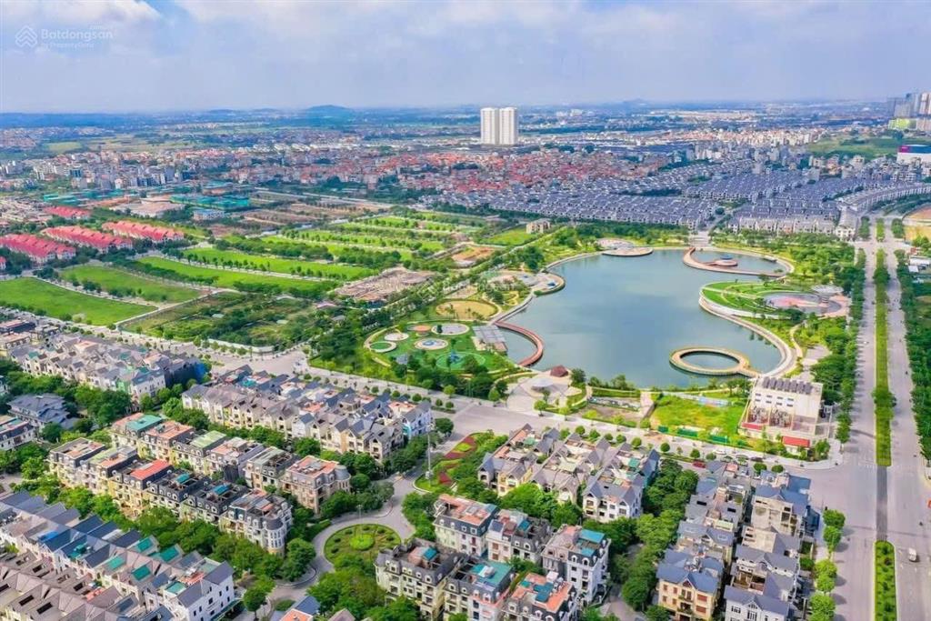 Lô góc bt an khang 220m2 giá nhỉnh 50 tỉ