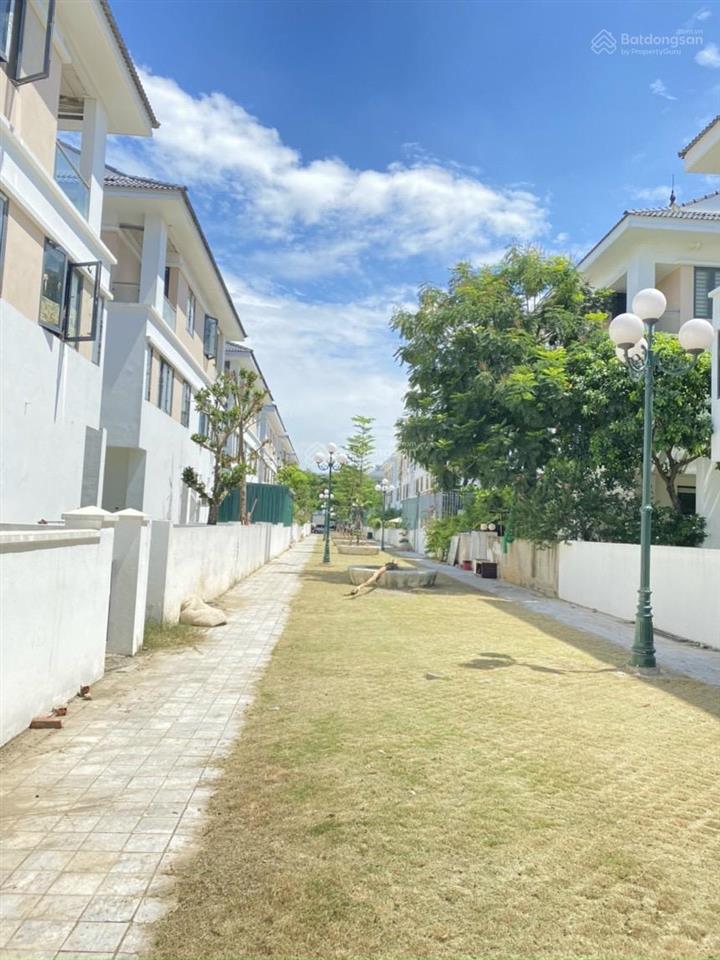 Chủ cần tiền bán gấp lô góc bt an phú villa 230m2. giá đầu tư!!
