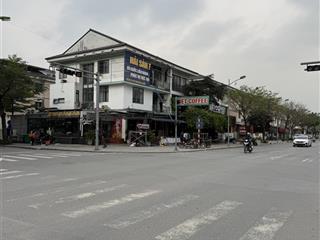 Cho thuê lô góc bt an phú 200m2 hoàn thiện đẹp, mặt đường 27m.