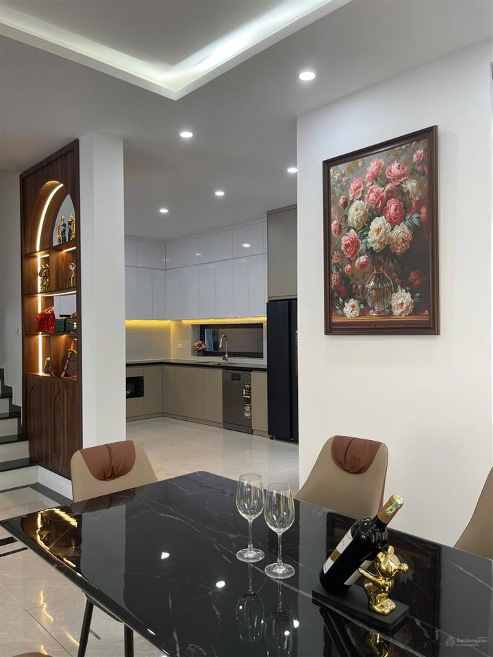 Bán gấp lô góc bt văn khê, mới hoàn thiện full nội thất 5 sao. giá chỉ 4x tỉ