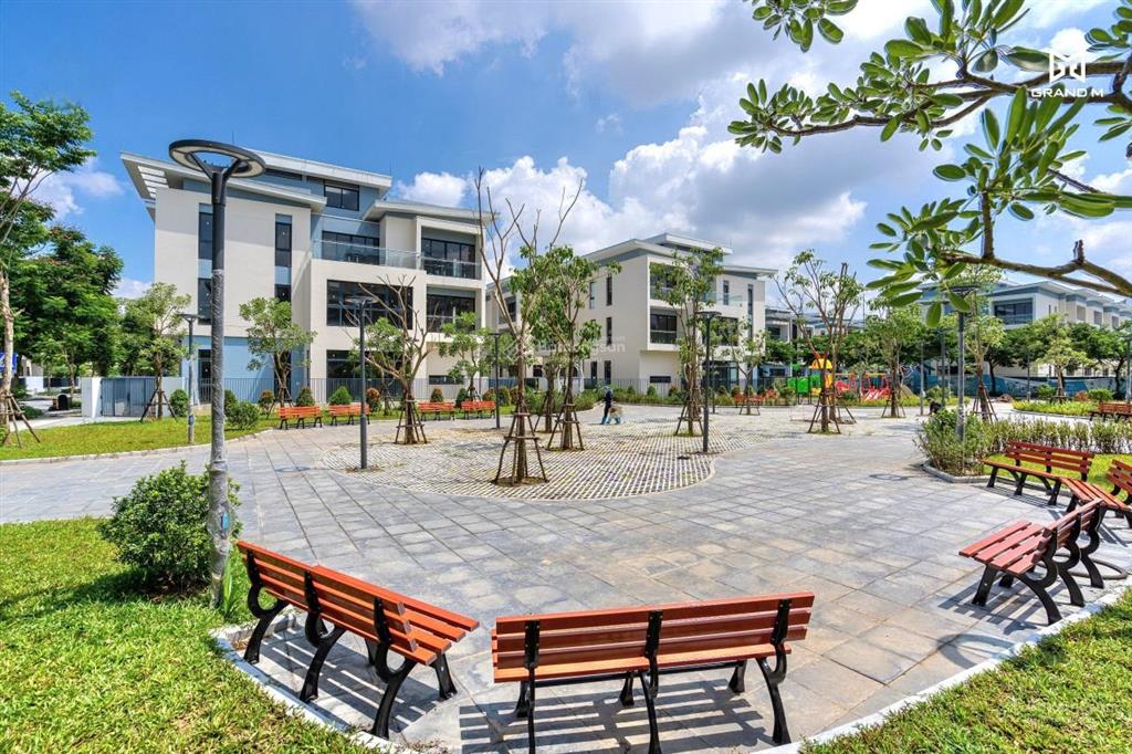 Cắt lỗ biệt thự an quý 198m2 đã có sổ, rẻ hơn hàng cđt 10 tỷ đồng!!