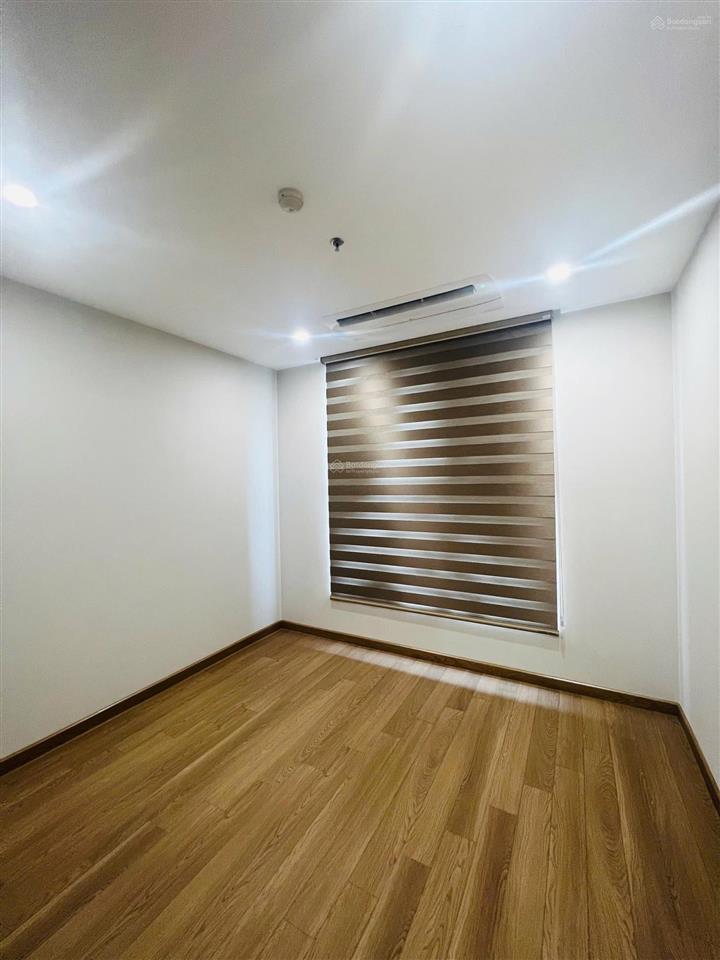 Cần bán căn góc 3pn 96m2, a1x.05, tầng trung, view đẹp. giá tốt!!!