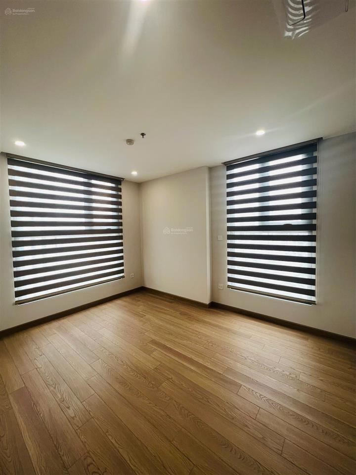 Cần bán căn góc 3pn 96m2, a1x.05, tầng trung, view đẹp. giá tốt!!!