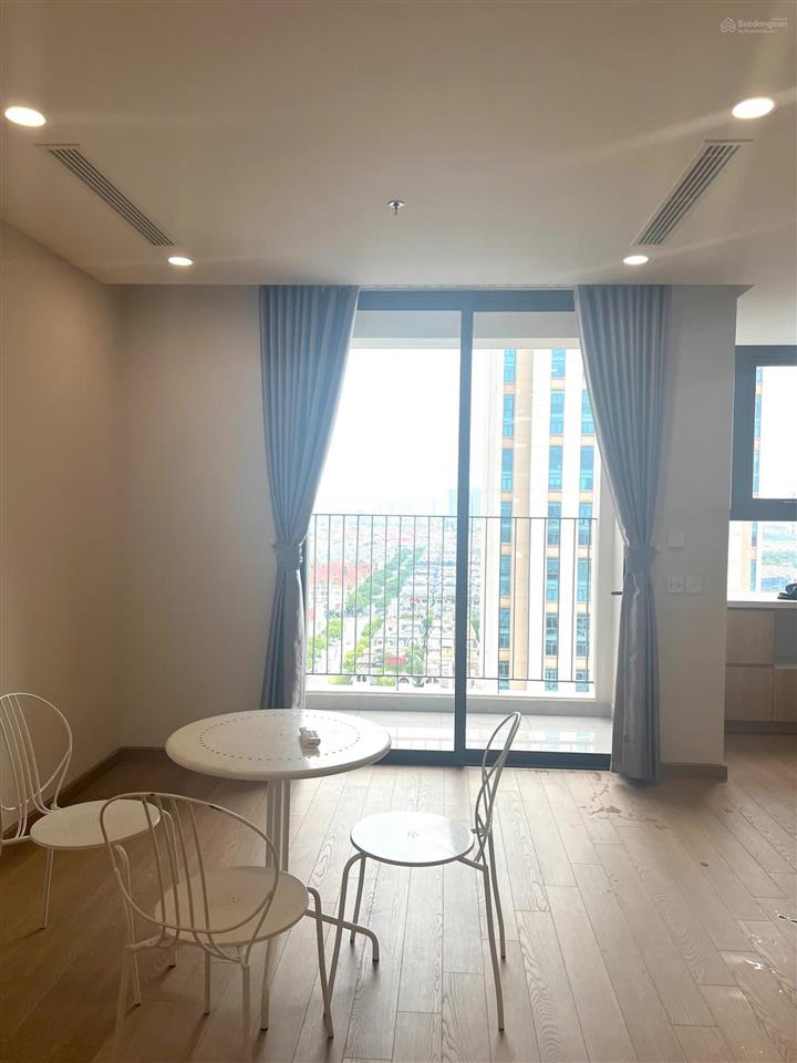 Cần bán căn góc 3pn 96m2, a1x.05, tầng trung, view đẹp. giá tốt!!!
