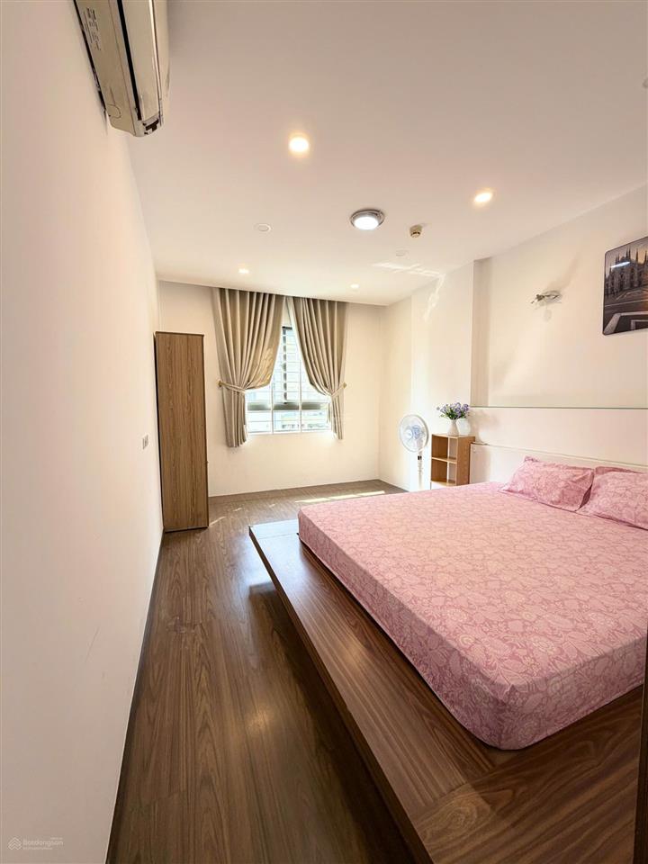 Cần bán căn hộ dockland quận 7...99m,2pn,2wc..gía siêu rẻ